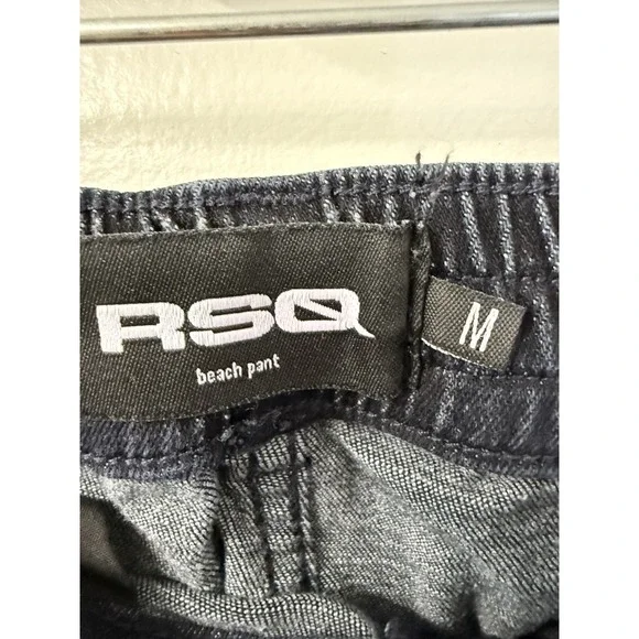 NEW RSQ DARK WASH‎ JEANS BEACH PANTS MENS SIZE MEDIUM ELASTIC WAIST - Picture 4 of 4
